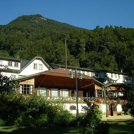 Hotel Peulla ภายนอก รูปภาพ