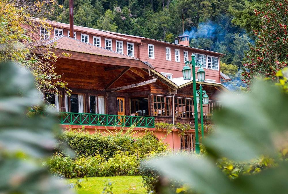 Hotel Peulla ภายนอก รูปภาพ