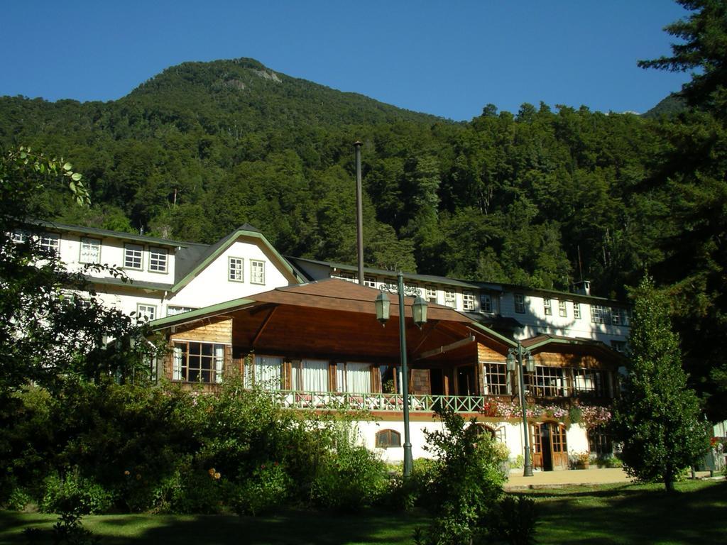 Hotel Peulla ภายนอก รูปภาพ