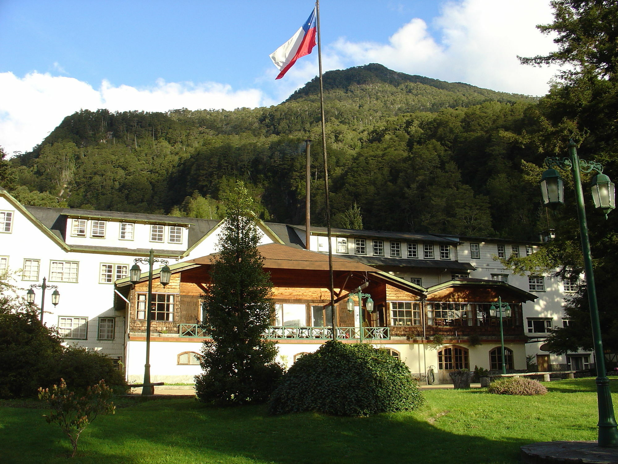 Hotel Peulla ภายนอก รูปภาพ